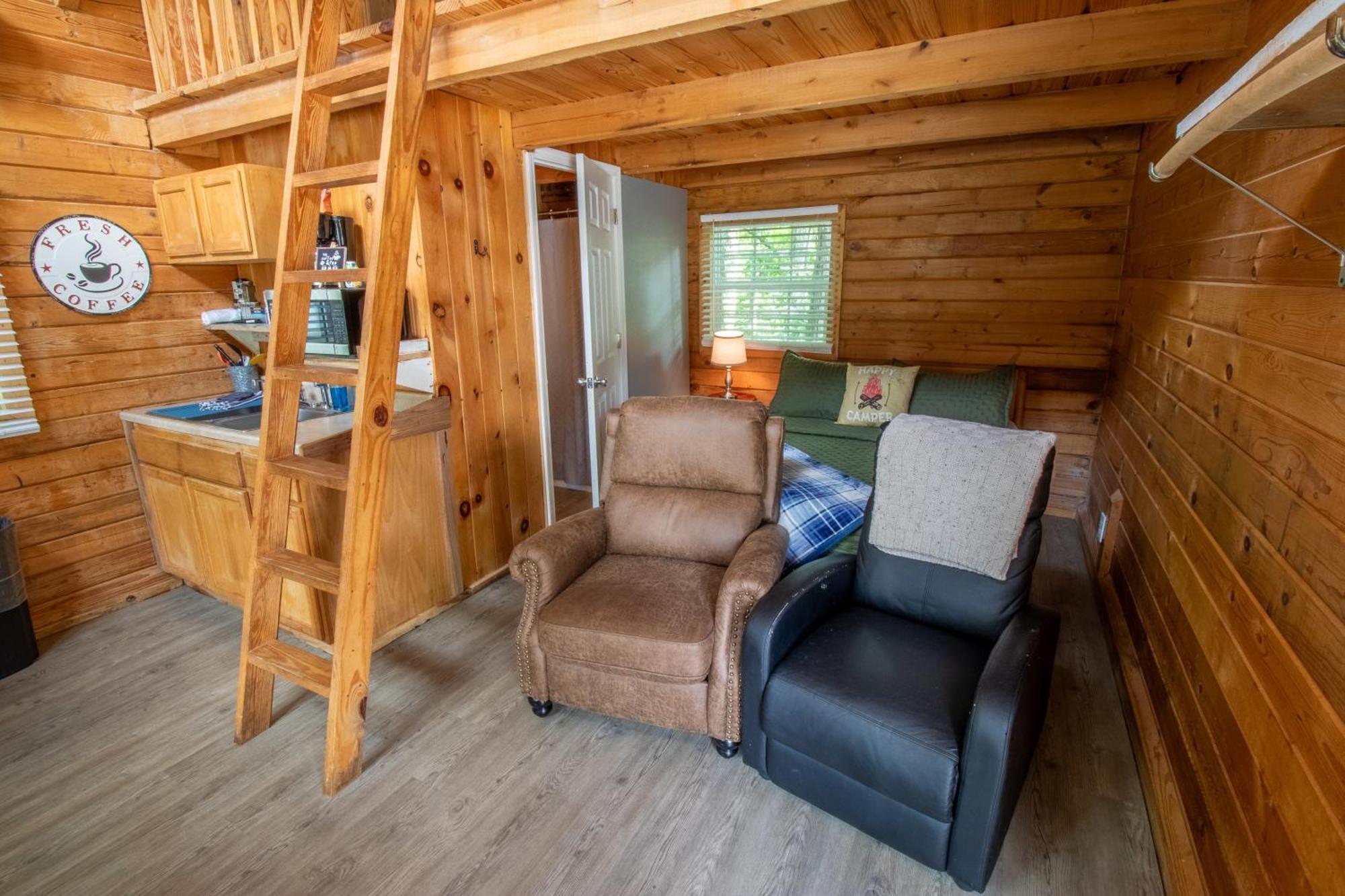Kozy Haven Log Cabin Rentals Columbia Eksteriør bilde
