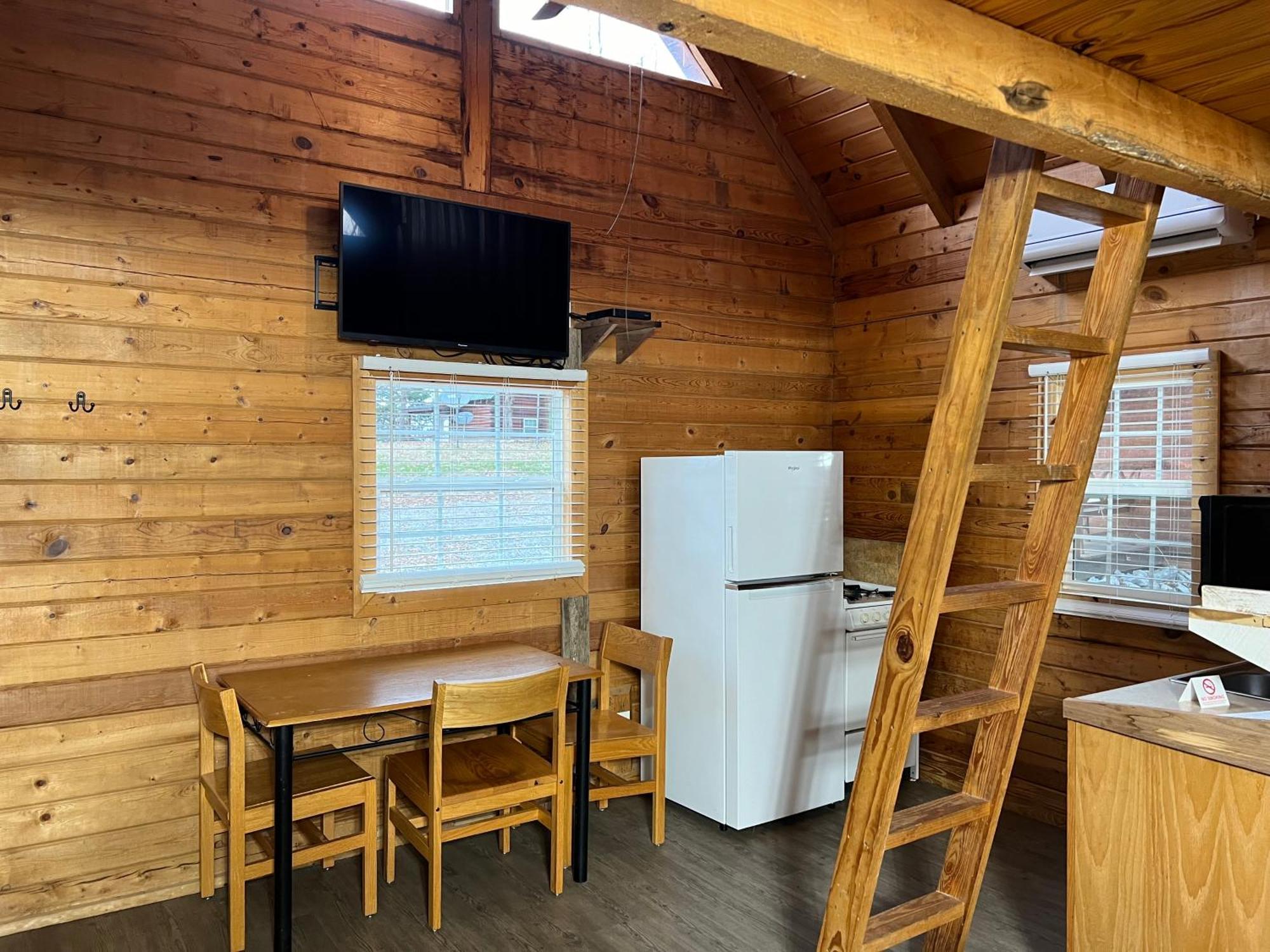 Kozy Haven Log Cabin Rentals Columbia Eksteriør bilde