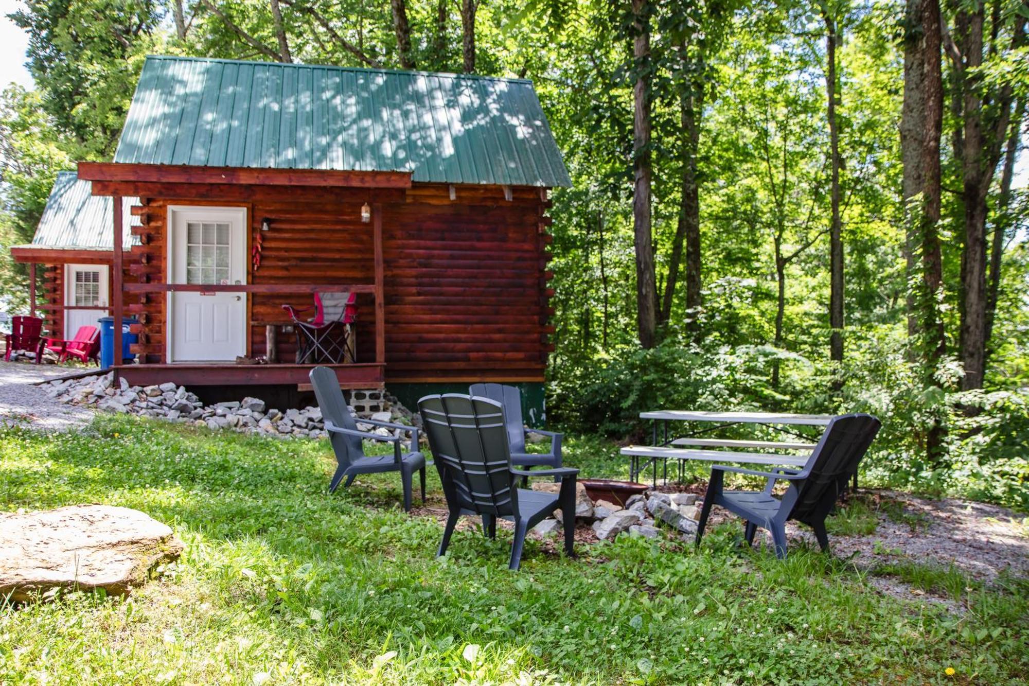 Kozy Haven Log Cabin Rentals Columbia Eksteriør bilde