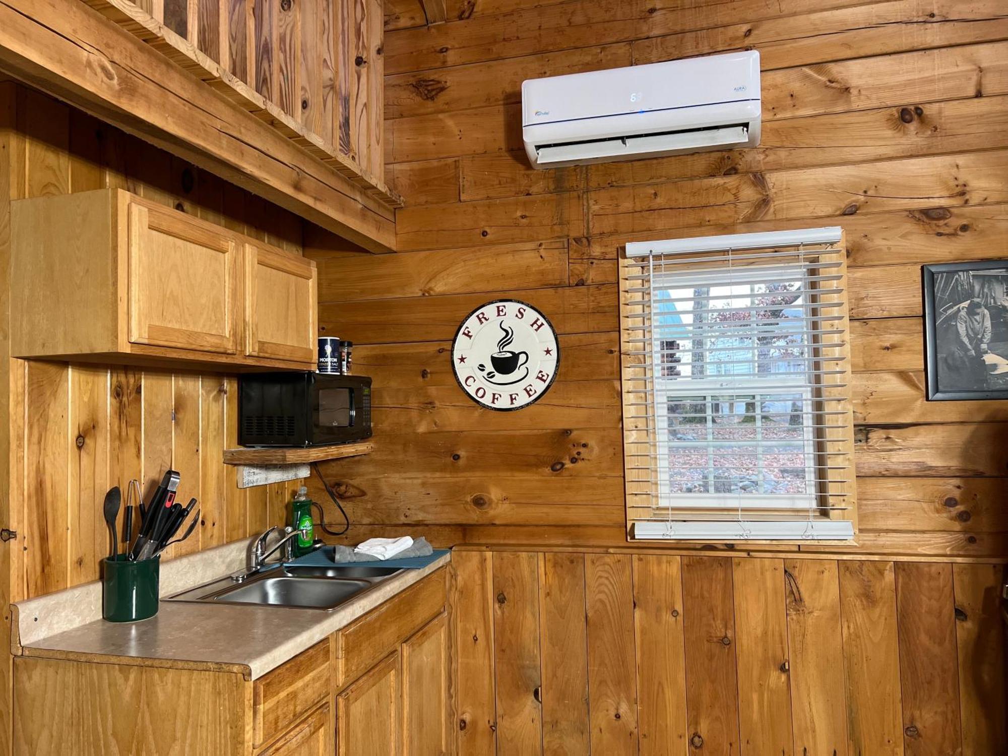Kozy Haven Log Cabin Rentals Columbia Eksteriør bilde